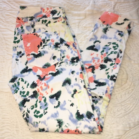 GAP Pants - NWOT GAP 1969 Floral Skinny Pant